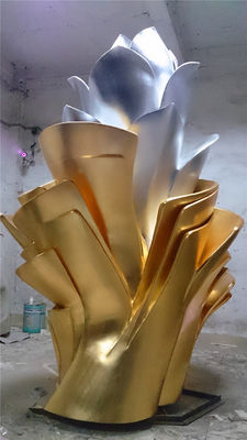 O sumário de aço inoxidável da escultura da folha de ouro cola a escultura de prata moderna